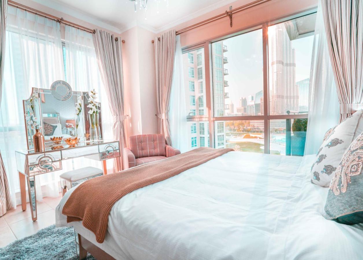 Elite Royal Apartment - Luxurious - Partial Burj Khalifa & Fountain View - Eminence Dubai Bagian luar foto